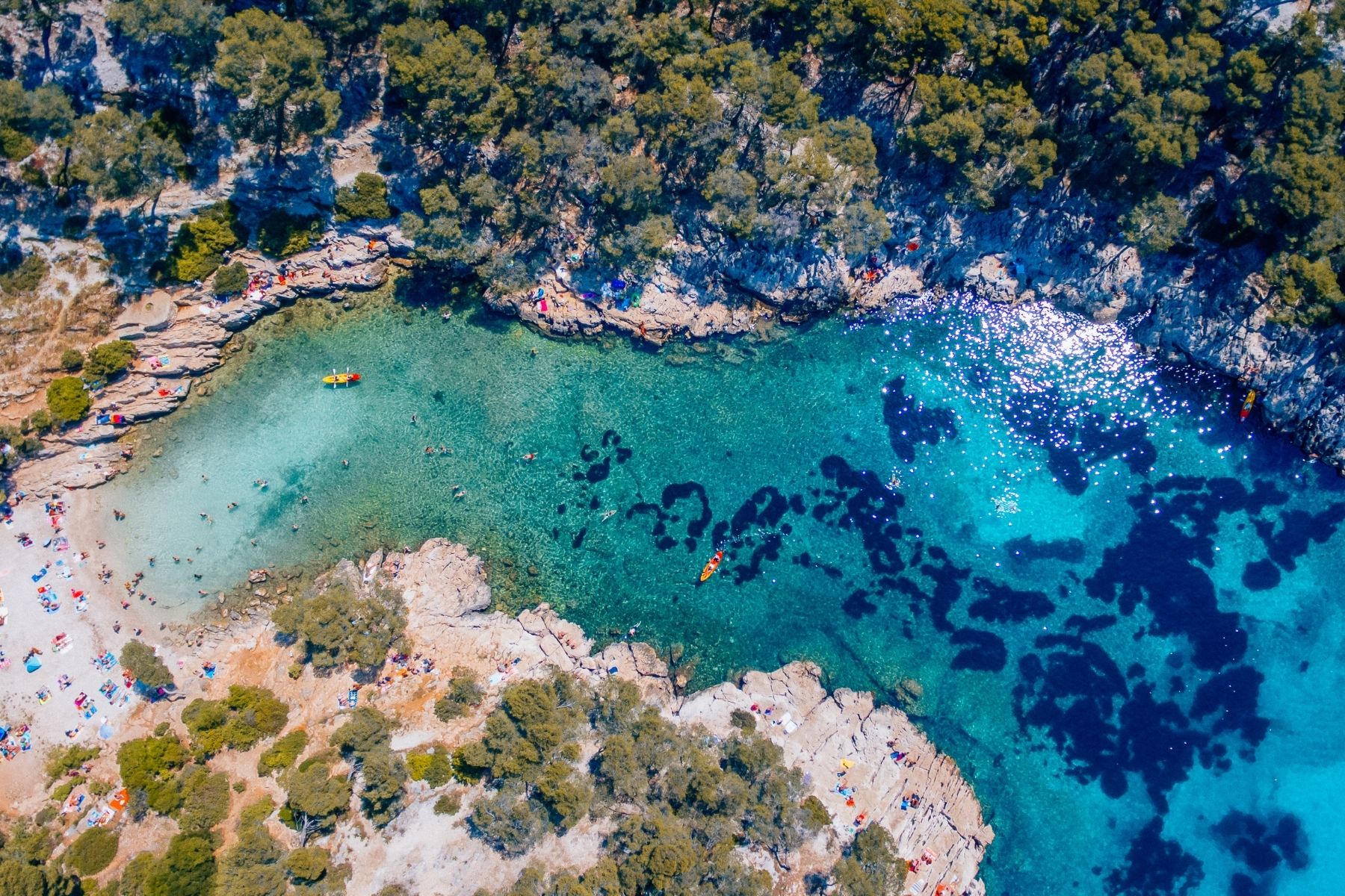 Visiter le Parc national des Calanques de manière responsable